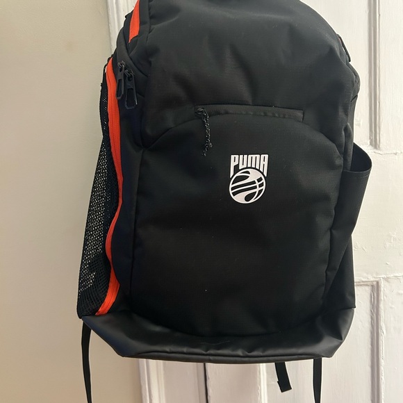 Puma Basketball Pro Backpack - Picture 1 of 11